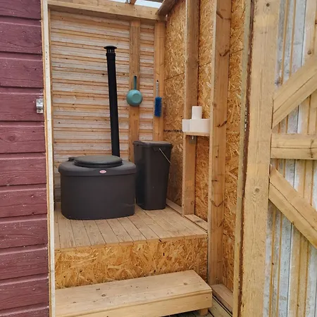 Hostel Wannabe Fu-47